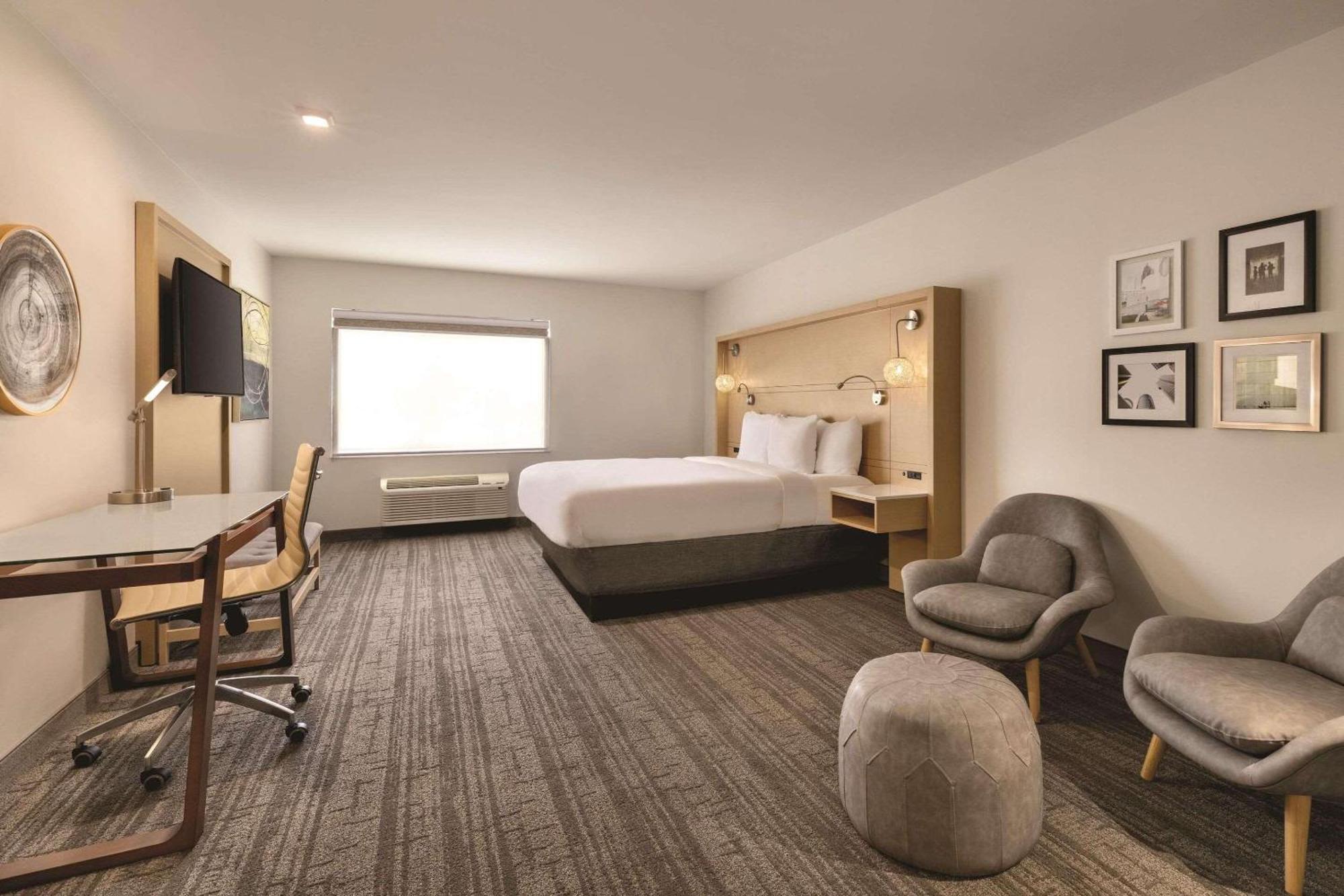 Radisson Hotel Atlanta Airport College Park Exterior photo