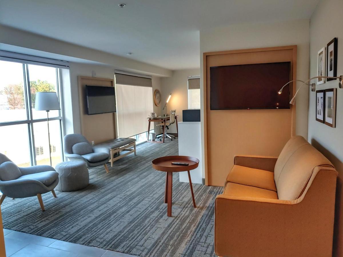 Radisson Hotel Atlanta Airport College Park Exterior photo